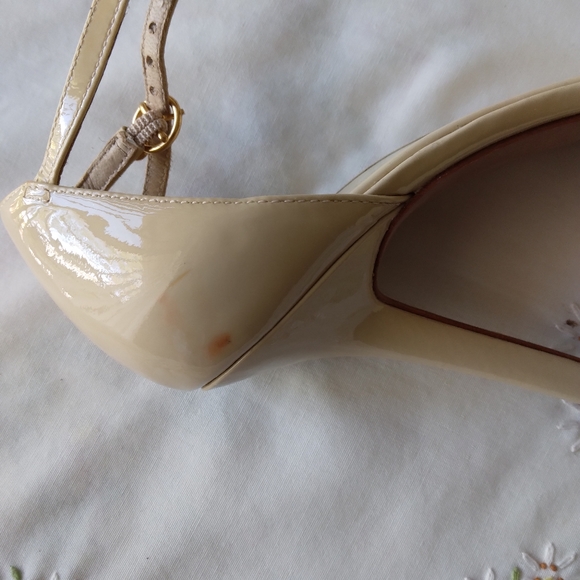 BCBGMAXAZRIA Strappy Heels Size 5.5 - Picture 10 of 10